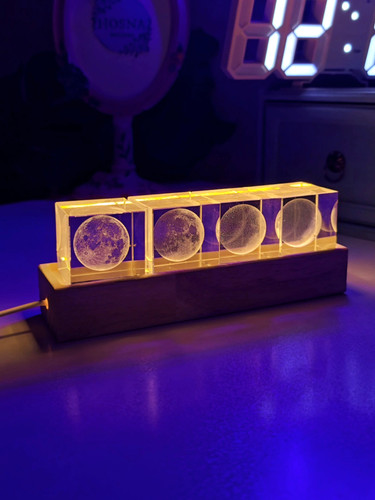 دکوری ماه کامل